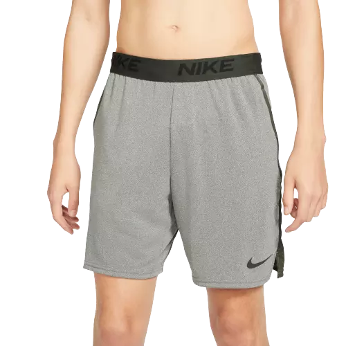 Nike veneer hotsell training shorts